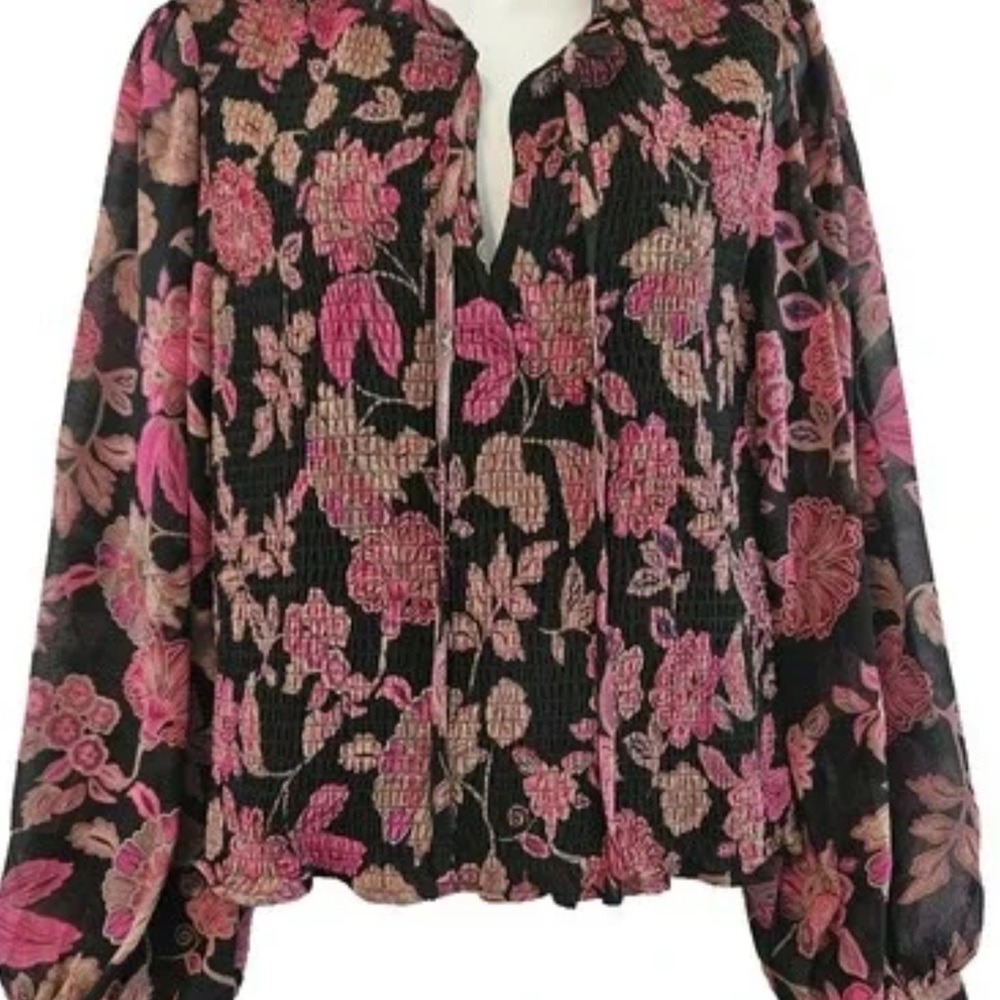 NWT Sanctuary Women’s Smocked Black & Pink Floral Blouse Top Feminine‎ - Picture 2 of 7